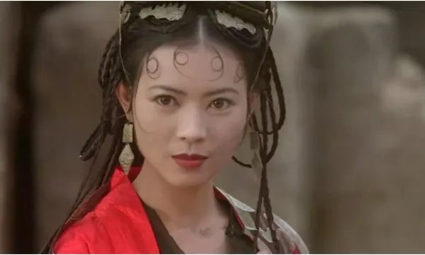 蓝洁瑛落魄时，为什么没有人帮她？