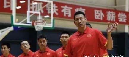 李楠即将出任国家队主教练，他的薪水会是多少？中国男篮史上薪金最高的教练是谁？