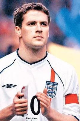 迈克尔.欧文现在是哪个球队的球员？