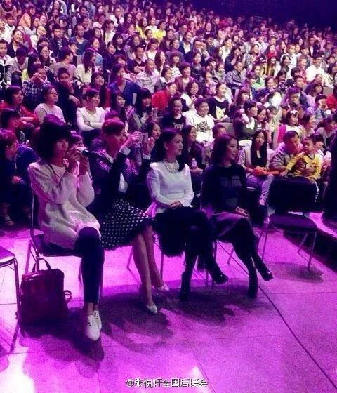 国际名模张亮的老婆是谁？也就是张天天的妈妈。求几张他们的照片啊啊 ……