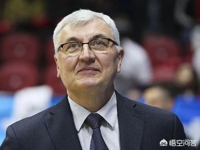 李楠即将出任国家队主教练，他的薪水会是多少？中国男篮史上薪金最高的教练是谁？