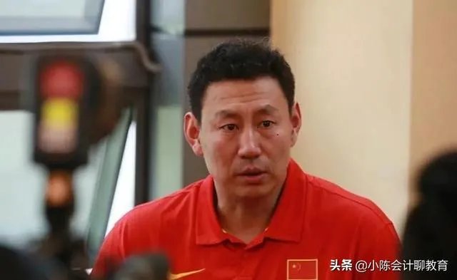 李楠即将出任国家队主教练，他的薪水会是多少？中国男篮史上薪金最高的教练是谁？