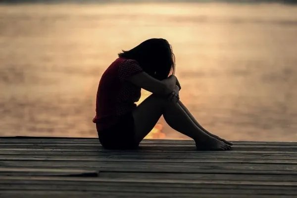 结婚后老公说要把彩礼还给他爸妈怎么办？