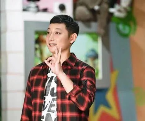 《猎场》罗伊人和于成飞结局会怎样，郑秋冬罗伊人感情会如何发展？