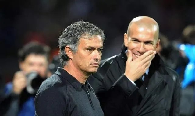 齐达内与穆里尼奥相比，谁的执教能成绩更好？