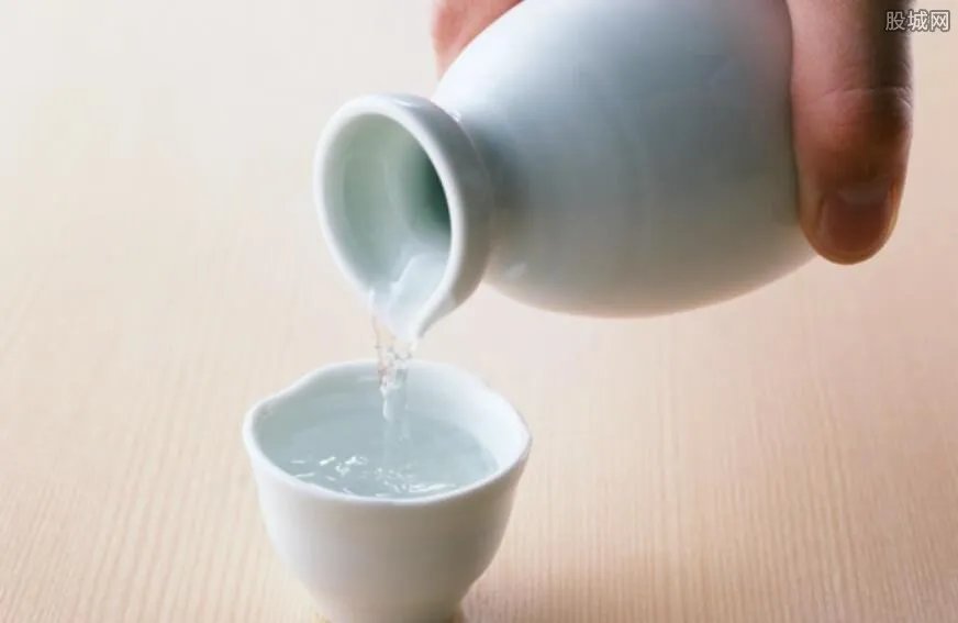 钓鱼台国宾酒53度价格 钓鱼台53度多少钱一瓶