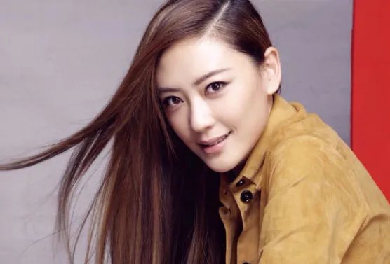 杨幂魏大勋被拍，谁还记得应采儿的预言？一说一个准，绝了！你知道吗？