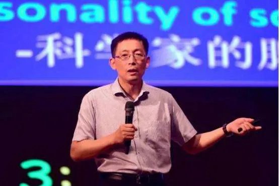 清华校长施一公,辞职去西湖大学,还说要超过北大清华,现在怎样?