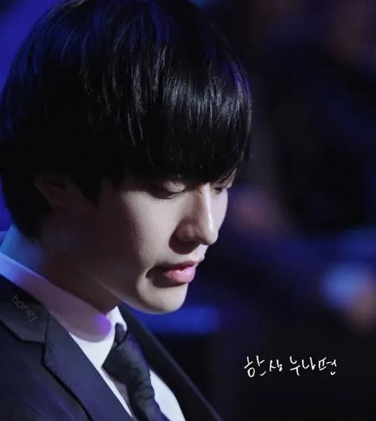 怎么看待英雄联盟年度颁奖这么倾向于rng？