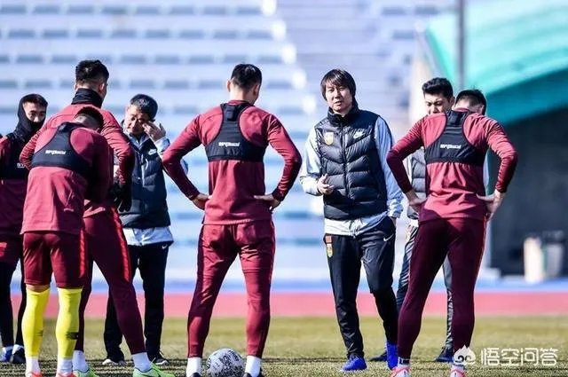 李铁带领的中国男足在东亚杯获得了季军，大家怎么看？