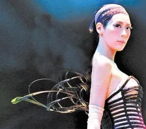 还记得港星关淑怡吗?当初跟和尚生下儿子,隐藏12年孩子后来怎么样?