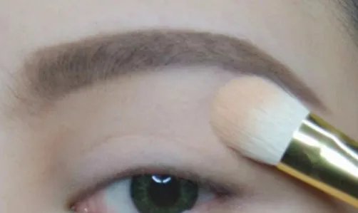 初学化妆如何画眼妆视频是什么?