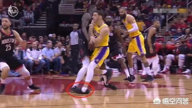 沃顿手指裁判一个一个骂，助教都拉不住，赛后对球哥的话暖心众人，你怎么看？