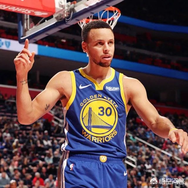 勇士102:111活塞,库里复出得27分,怎么评价库里本场比赛的表现?