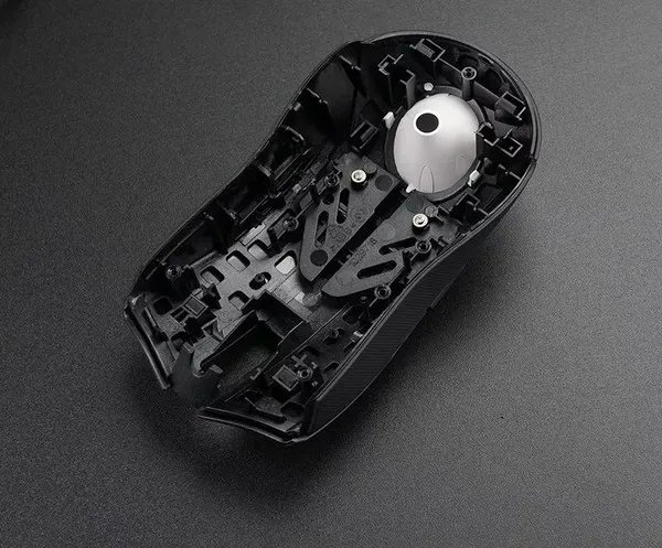 Razer Viper毒蝰游戏鼠标拆解评测