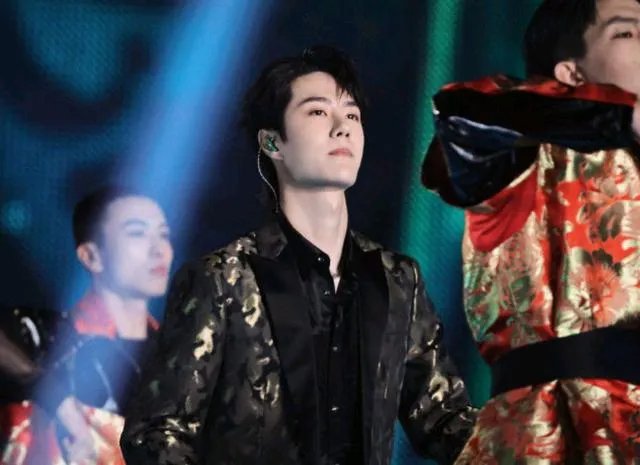 关于王一博数字单曲销售总额破亿一事，你有何看法？