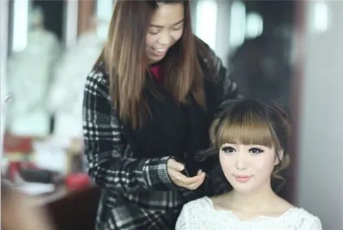 厦门新娘跟妆工作室排行榜 跟妆化妆师如何挑选