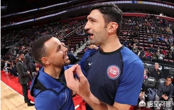 勇士102:111活塞,库里复出得27分,怎么评价库里本场比赛的表现?