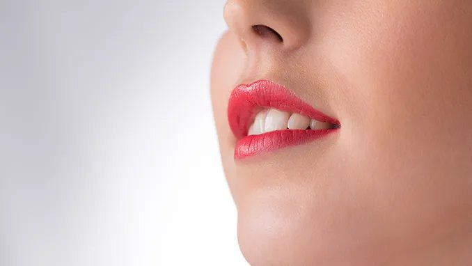 下巴前突如何矫正