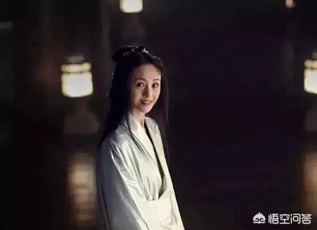 你们觉得郑爽与沈月谁最好看？