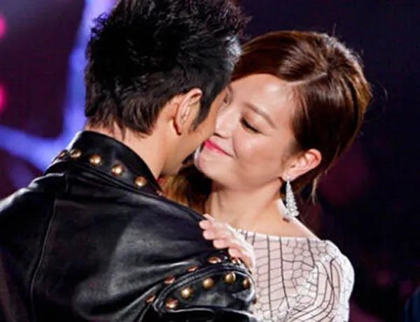 赵薇和黄晓明为什么不能在一起？