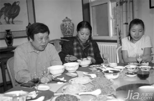 赵忠祥5亿豪宅堪比皇宫 奢华程度无可估量