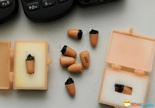 考场里的“战争”：全国高考作弊与反作弊神器盘点