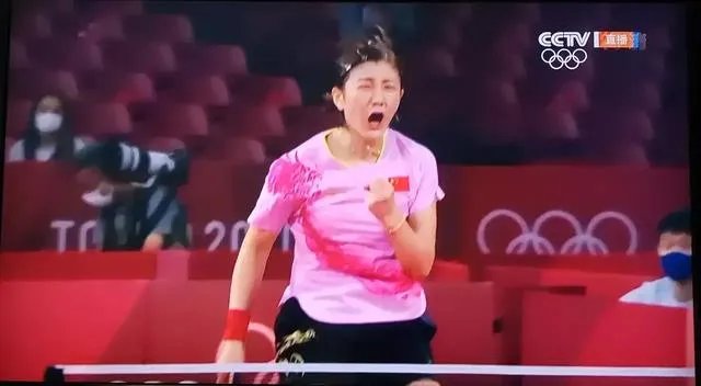 黄晓明说女乒冠军陈梦是他表妹，这是想带陈梦进娱乐圈吗？