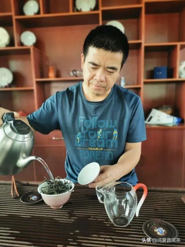 杨坤又开始吐槽普洱茶了！你怎么看？