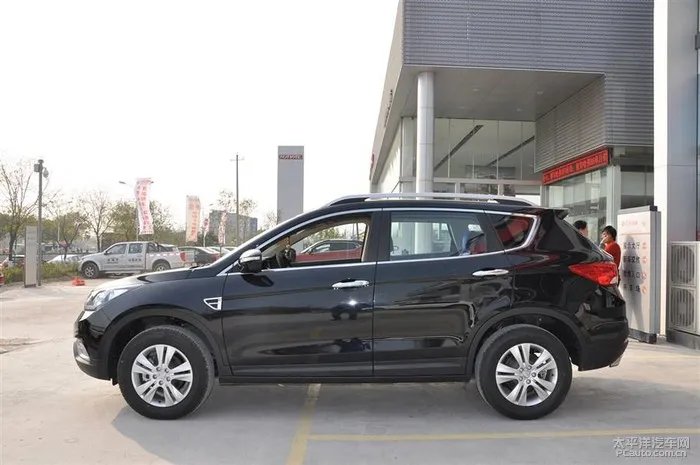 东风风神AX7~~美人美色