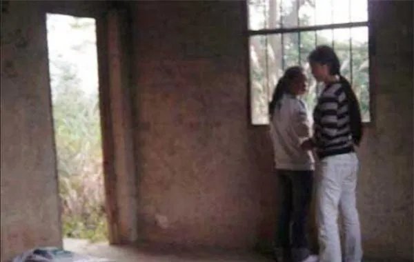 当年那个找工作被拐卖的17岁女孩，将计就计把人贩子卖掉，她后来怎样？