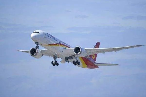 金鹏航空是廉价航空吗？可以说说吗？