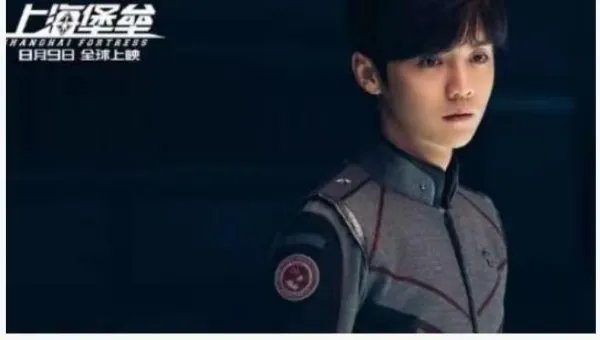 对于向佐怒怼滕华涛这个事情怎么看？