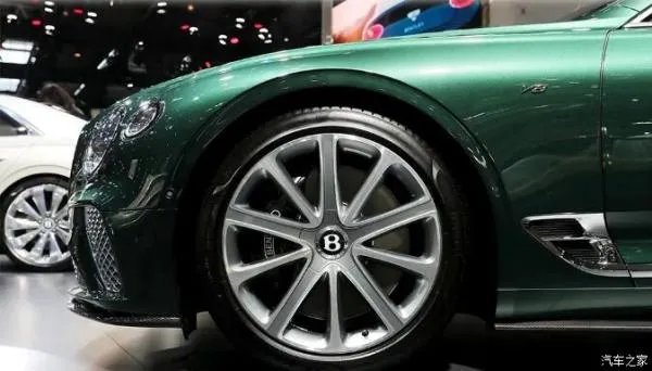 北京国际车展带你探秘豪华车场馆宾利馆