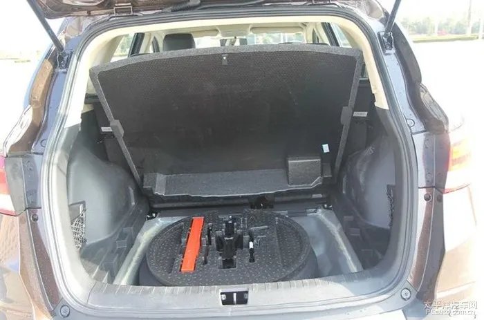 东风风神AX7~~美人美色