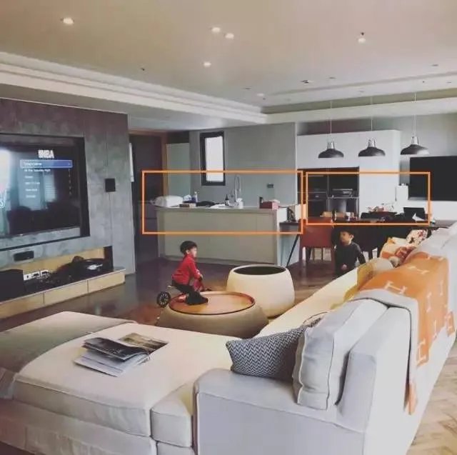 周杰伦气哭,同是养两孩为嘛范玮琪的豪宅还那么仙