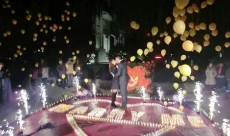 你见过最浪漫、创意的求婚场景是怎样的？