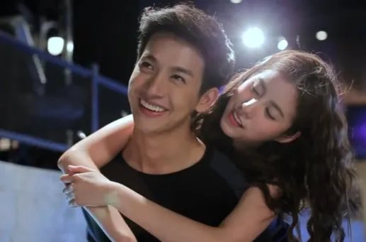 泰剧除了《欲念之力》，还有类似青梅竹马的剧集吗？