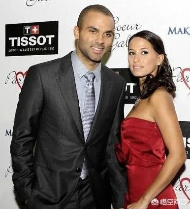 帕克球衣退役仪式，帕克的美丽娇妻抢镜一夜爆红，她是谁，有啥来头呢？