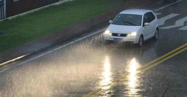 雾天行车有什么注意事项？