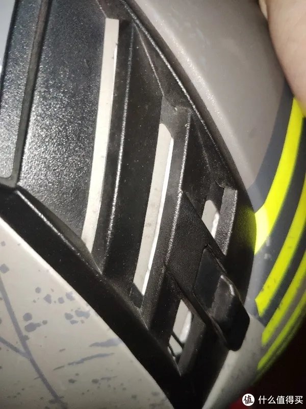 哪家头盔值得买？永恒、LS2、BEON三家对比测试