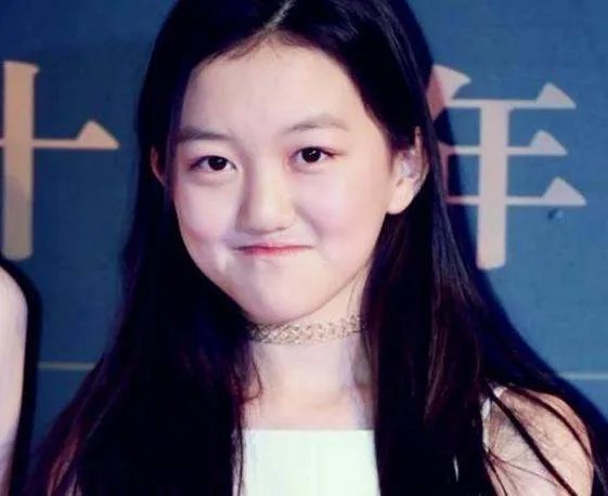 李嫣深夜发文被指大尺度,疑似少女青春期萌动,你怎么看?