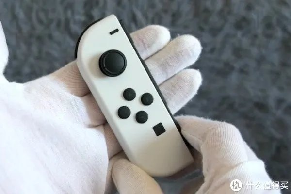 瞎摸瞎玩 篇二十八：来了来了，OLED来了——任天堂Switch OLED版本开箱与简单对比