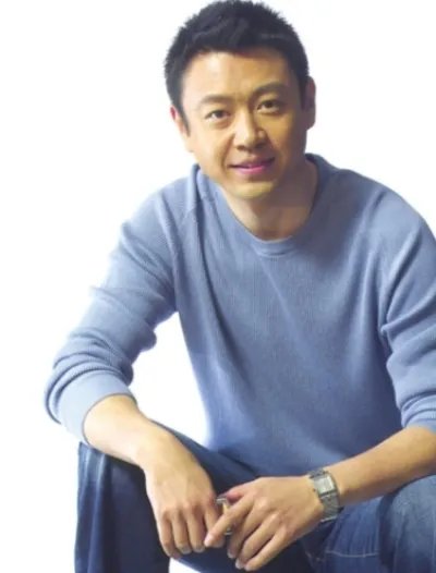 央视主播杨柳离职原因 历任杨柳妻子惊艳曝光