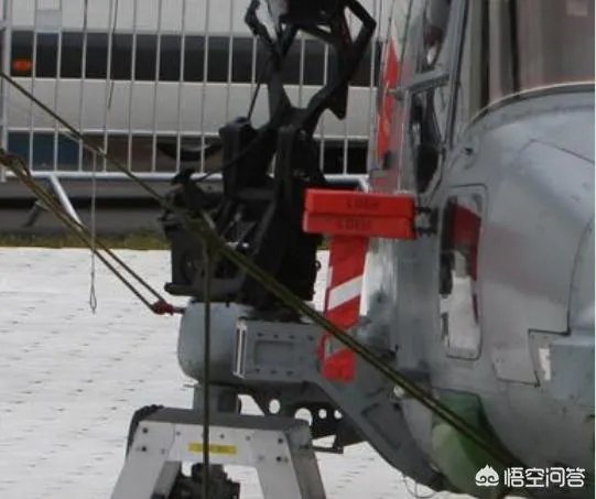 “山猫”轻型直升机