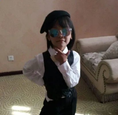 闪亮的爸爸静蕾是谁 她的生父母亲被媒体曝光