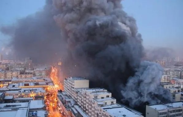 吉林一小区火灾致男童身亡，火灾发生的原因是什么