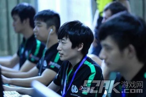 DOTA2 TI4后中国战队重登世界排名榜首