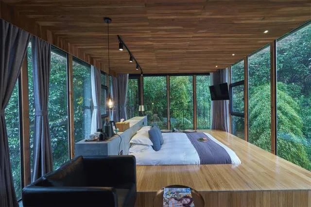 【莫干山民宿游学】探秘裸心堡等8大网红民宿的经营之道，学习7位行业大咖的民宿“真经”