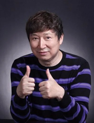 现实版王多鱼，继承妻子百亿遗产，李春平现在过得怎样？